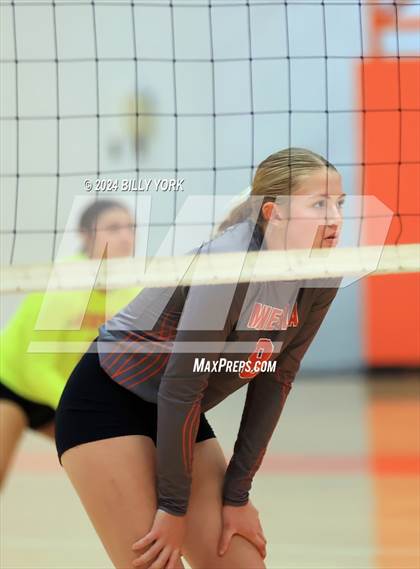 Thumbnail 2 in Grand Saline vs Mineola photogallery.