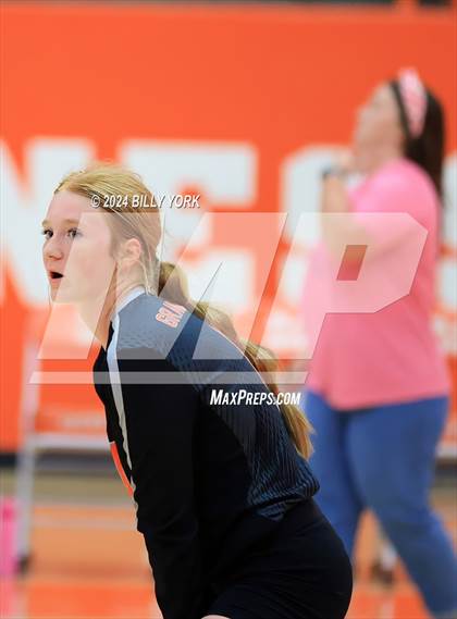 Thumbnail 2 in Grand Saline vs Mineola photogallery.