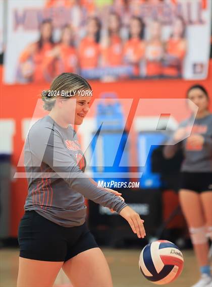 Thumbnail 1 in Grand Saline vs Mineola photogallery.