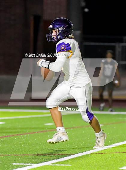 Thumbnail 3 in Red Mountain vs Mesa photogallery.