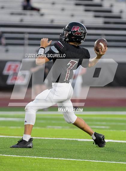 Thumbnail 3 in Red Mountain vs Mesa photogallery.