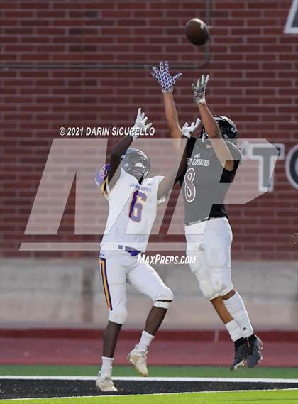 Thumbnail 2 in Red Mountain vs Mesa photogallery.