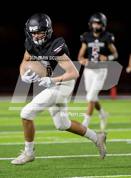 Thumbnail 3 in Red Mountain vs Mesa photogallery.