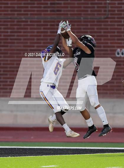 Thumbnail 3 in Red Mountain vs Mesa photogallery.