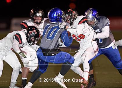 Thumbnail 2 in San Clemente @ La Habra (CIF-SS Southwest Division Final) photogallery.