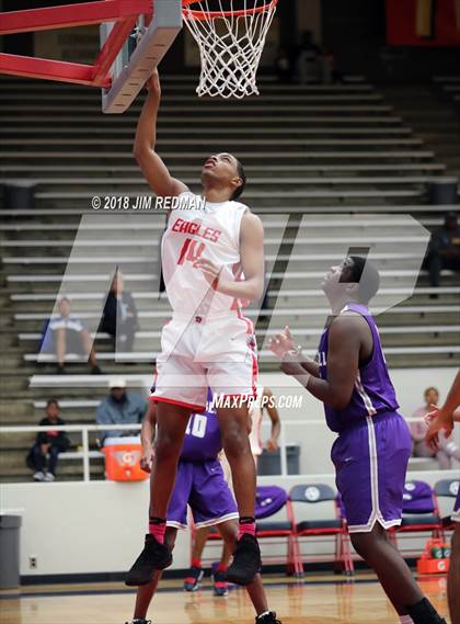 Thumbnail 3 in Humble vs Mansfield Summit (McDonald's Texas Invitational) photogallery.