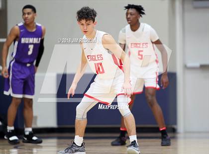Thumbnail 2 in Humble vs Mansfield Summit (McDonald's Texas Invitational) photogallery.