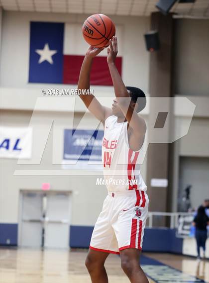 Thumbnail 2 in Humble vs Mansfield Summit (McDonald's Texas Invitational) photogallery.