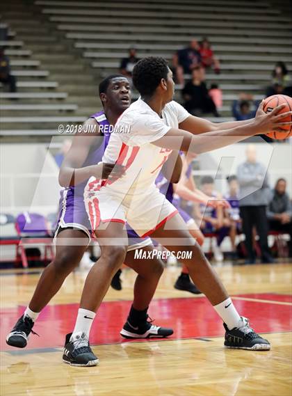 Thumbnail 3 in Humble vs Mansfield Summit (McDonald's Texas Invitational) photogallery.