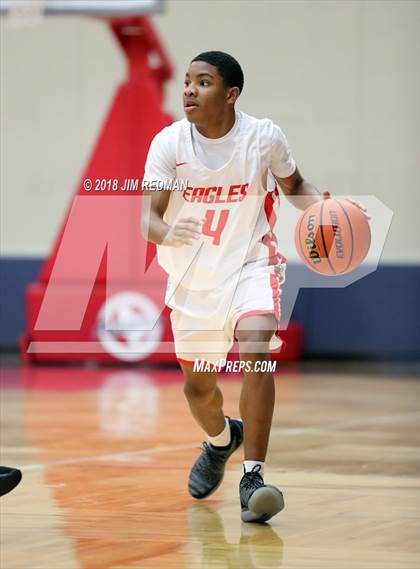 Thumbnail 2 in Humble vs Mansfield Summit (McDonald's Texas Invitational) photogallery.