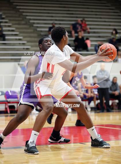 Thumbnail 1 in Humble vs Mansfield Summit (McDonald's Texas Invitational) photogallery.