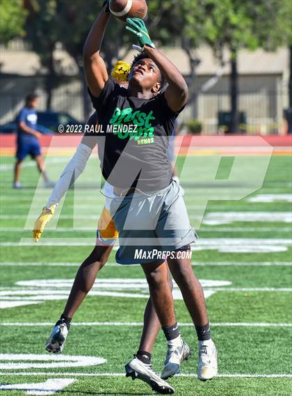 Thumbnail 3 in Jefferson @ Dominguez (7 on 7) photogallery.