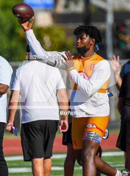Thumbnail 2 in Jefferson @ Dominguez (7 on 7) photogallery.