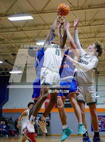 Thumbnail 3 in Chilton County vs Jemison (Chilton County Tournament) photogallery.