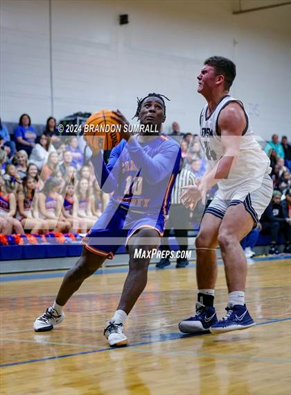Thumbnail 3 in Chilton County vs Jemison (Chilton County Tournament) photogallery.