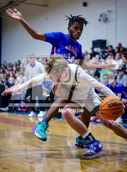 Thumbnail 3 in Chilton County vs Jemison (Chilton County Tournament) photogallery.