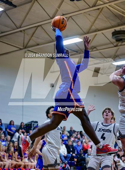 Thumbnail 3 in Chilton County vs Jemison (Chilton County Tournament) photogallery.