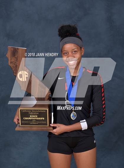 Thumbnail 2 in  Village Christian (CIF State D2 Awards) photogallery.