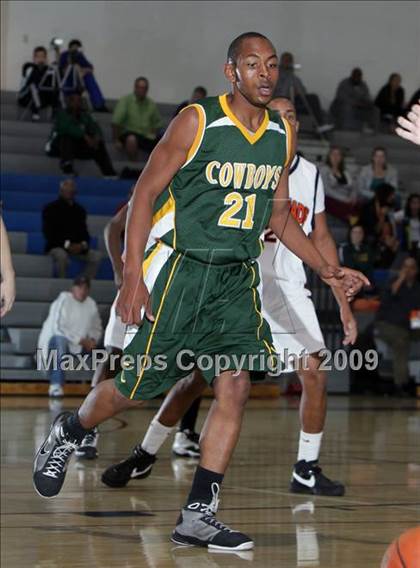 Thumbnail 1 in Chaminade vs. Canyon (Burbank Tip-Off Classic) photogallery.