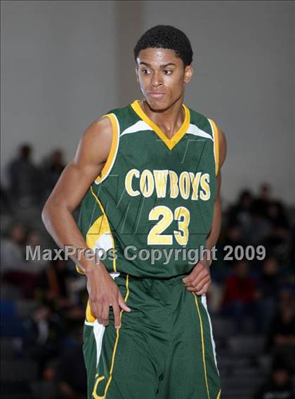 Thumbnail 1 in Chaminade vs. Canyon (Burbank Tip-Off Classic) photogallery.