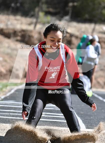 Thumbnail 2 in NMAA 2A District 5 Championships photogallery.
