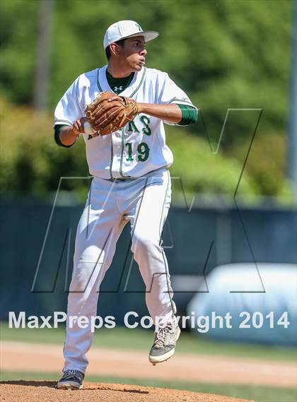 Thumbnail 1 in Birdville vs. Lake Dallas (UIL 4A Region 1 Bi-District Playoff) photogallery.