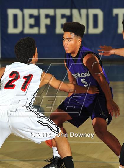 Thumbnail 2 in Shadow Hills vs. Miller (MaxPreps Holiday Classic) photogallery.