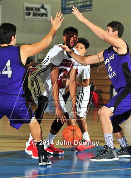 Thumbnail 1 in Shadow Hills vs. Miller (MaxPreps Holiday Classic) photogallery.