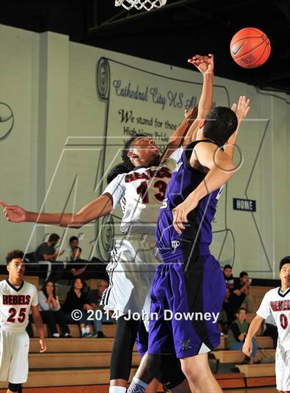 Thumbnail 1 in Shadow Hills vs. Miller (MaxPreps Holiday Classic) photogallery.
