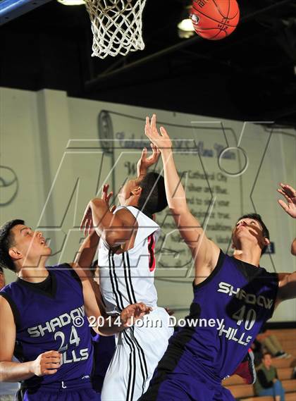 Thumbnail 3 in Shadow Hills vs. Miller (MaxPreps Holiday Classic) photogallery.