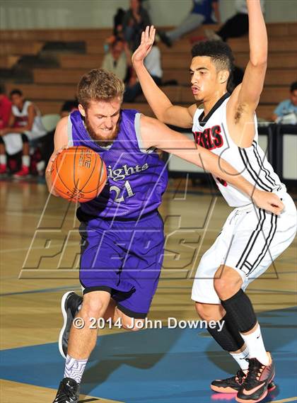 Thumbnail 1 in Shadow Hills vs. Miller (MaxPreps Holiday Classic) photogallery.