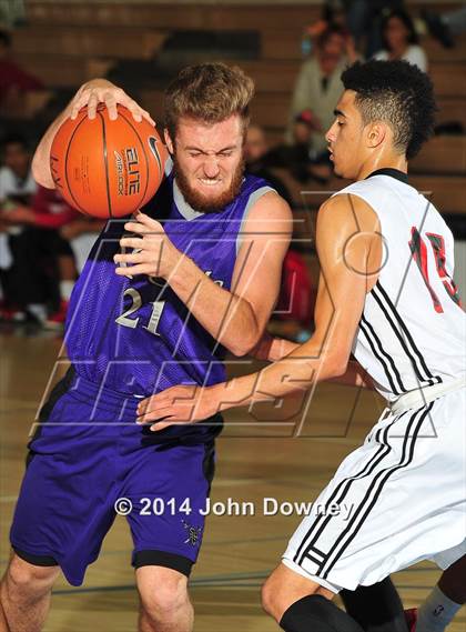 Thumbnail 3 in Shadow Hills vs. Miller (MaxPreps Holiday Classic) photogallery.