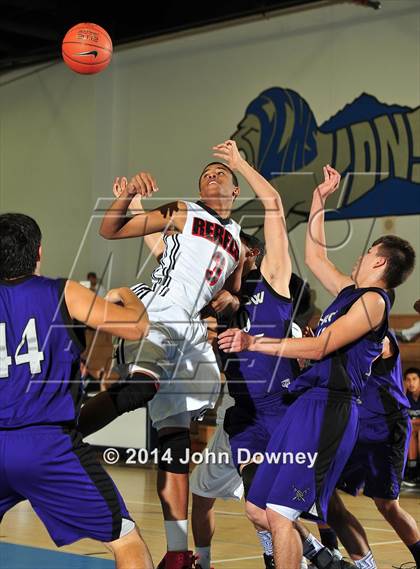Thumbnail 3 in Shadow Hills vs. Miller (MaxPreps Holiday Classic) photogallery.