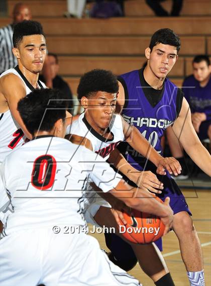 Thumbnail 2 in Shadow Hills vs. Miller (MaxPreps Holiday Classic) photogallery.