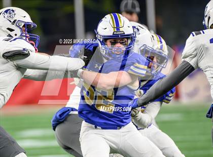 Thumbnail 2 in Fairhaven vs Norwell (MIAA Division 6 Final) photogallery.