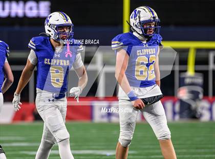 Thumbnail 2 in Fairhaven vs Norwell (MIAA Division 6 Final) photogallery.