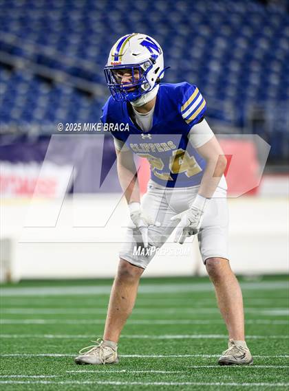 Thumbnail 3 in Fairhaven vs Norwell (MIAA Division 6 Final) photogallery.