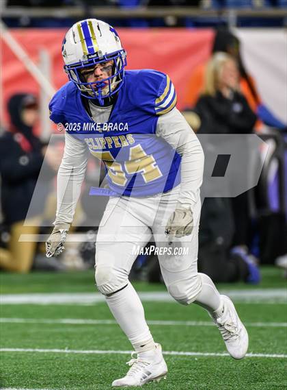 Thumbnail 1 in Fairhaven vs Norwell (MIAA Division 6 Final) photogallery.