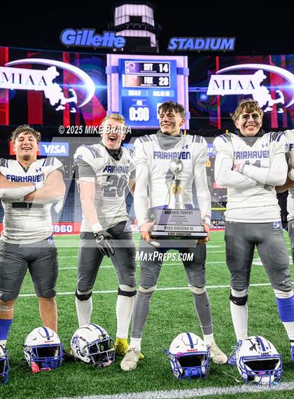 Thumbnail 2 in Fairhaven vs Norwell (MIAA Division 6 Final) photogallery.