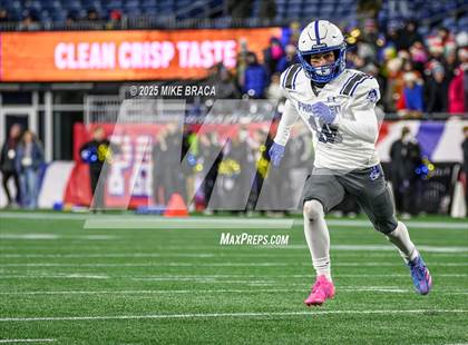 Thumbnail 3 in Fairhaven vs Norwell (MIAA Division 6 Final) photogallery.