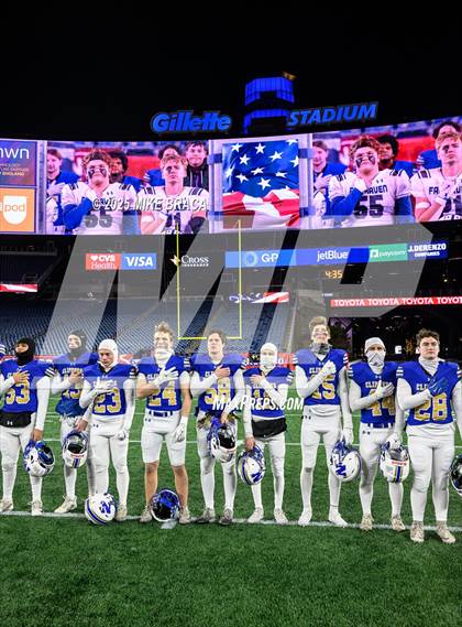 Thumbnail 2 in Fairhaven vs Norwell (MIAA Division 6 Final) photogallery.