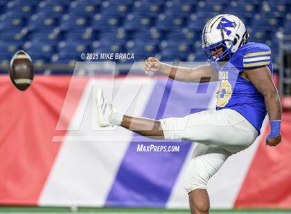 Thumbnail 2 in Fairhaven vs Norwell (MIAA Division 6 Final) photogallery.