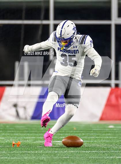 Thumbnail 2 in Fairhaven vs Norwell (MIAA Division 6 Final) photogallery.