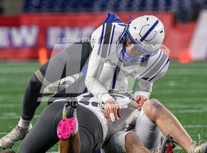 Thumbnail 3 in Fairhaven vs Norwell (MIAA Division 6 Final) photogallery.