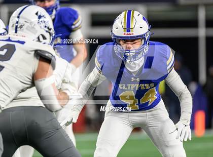 Thumbnail 2 in Fairhaven vs Norwell (MIAA Division 6 Final) photogallery.