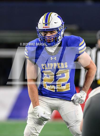 Thumbnail 1 in Fairhaven vs Norwell (MIAA Division 6 Final) photogallery.