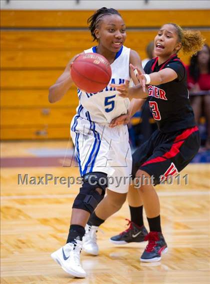 Thumbnail 2 in Jay vs. Wagner photogallery.