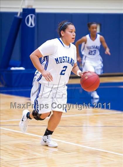 Thumbnail 3 in Jay vs. Wagner photogallery.