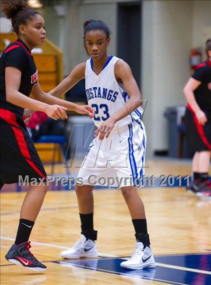 Thumbnail 2 in Jay vs. Wagner photogallery.