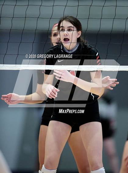 Thumbnail 2 in Guyer vs. Martin (UIL 6A Area Region I Playoff) photogallery.